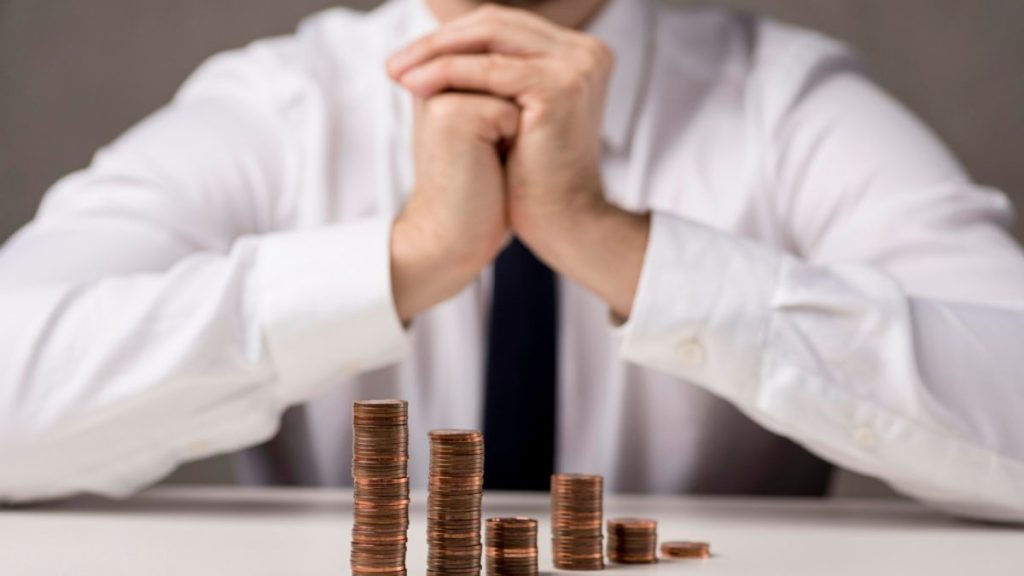 Comment estimer son revenu en portage salarial avant de se lancer ?